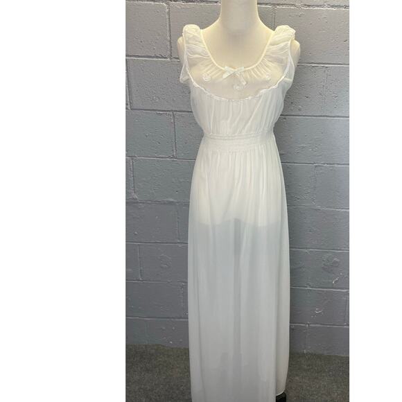 Vintage 1950s Sheer White Nylon NIghtgown Heart Applique Valentine Medium - Picture 5 of 10